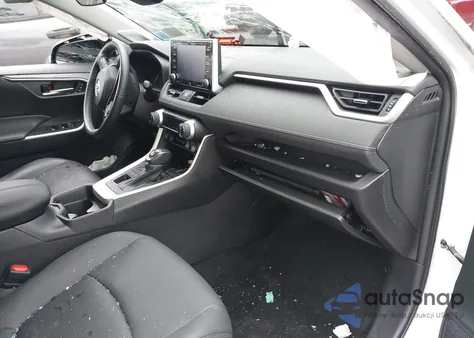 2021 Toyota Rav4 Xle Premium из США, поврежденный, VIN 2T3A1RFV8MW227754